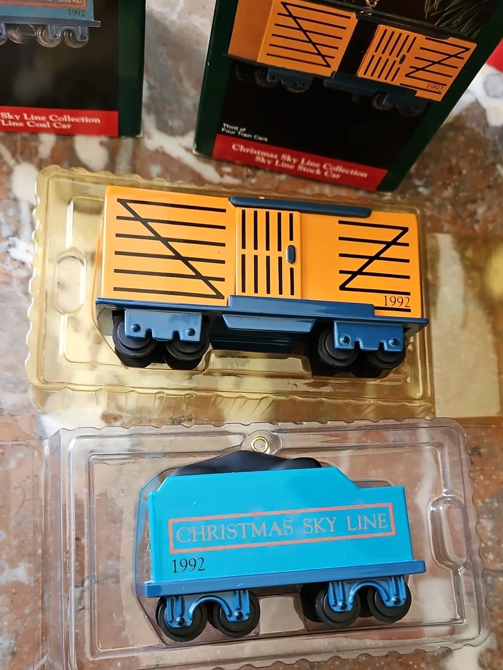 NWT Vintage 90's Hallmark Christmas Skyline Collection Train Set